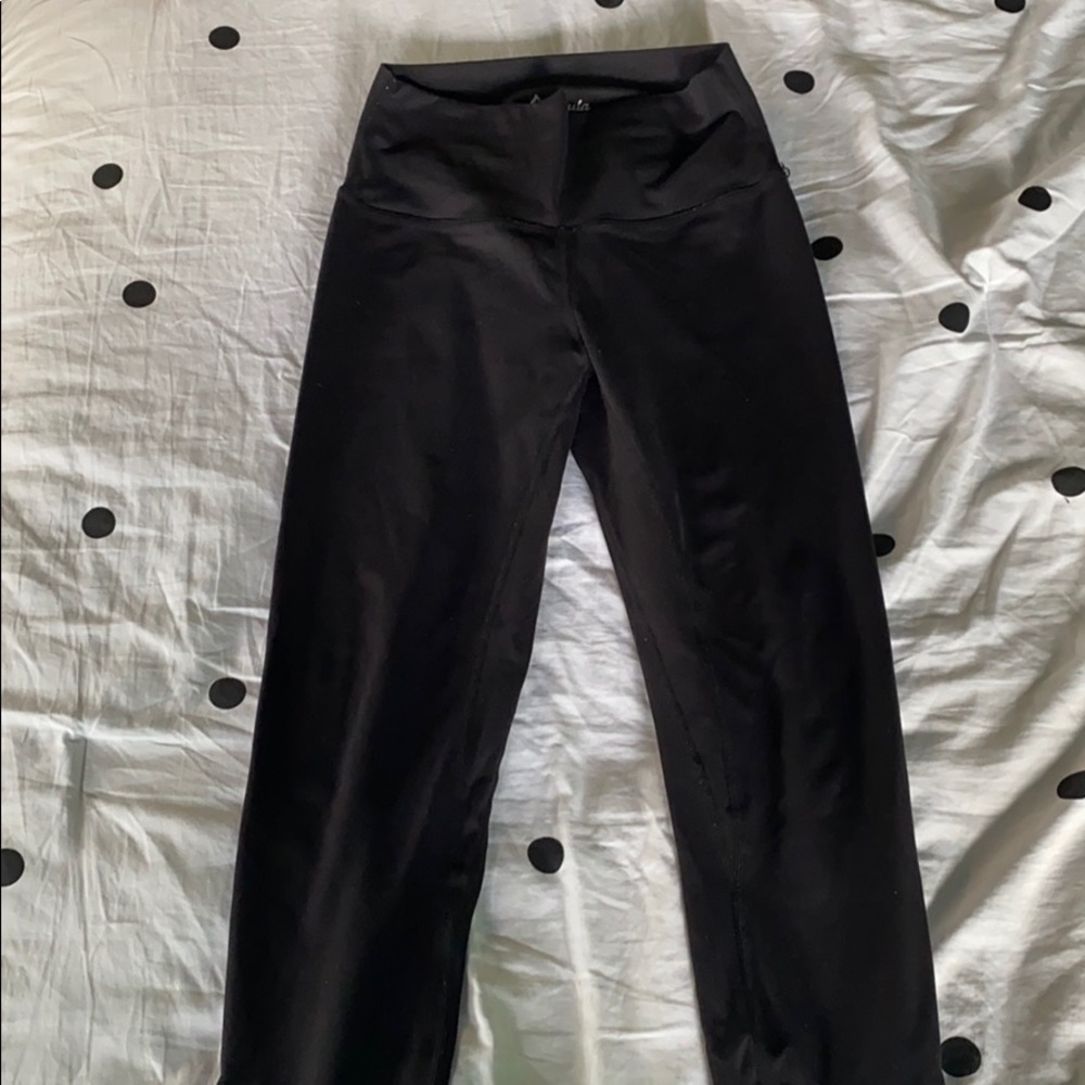Ptula Alainah 2 Allure leggings in smooth black